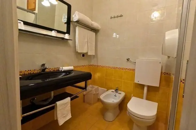 Standard Tek Büyük veya İki Ayrı Yataklı Oda