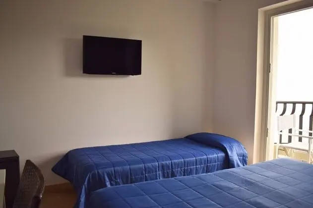 Standard Üç Kişilik Oda
