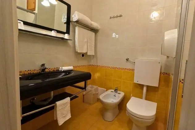 Standard Üç Kişilik Oda