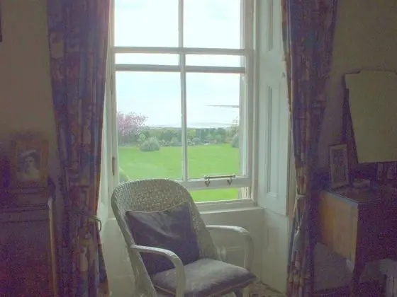Tek Büyük Yataklı Oda, Ortak Banyo, Deniz Manzaralı (Drummond room)