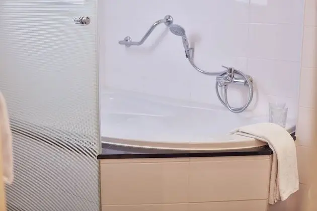 The Guest Suite with Bubble Bath