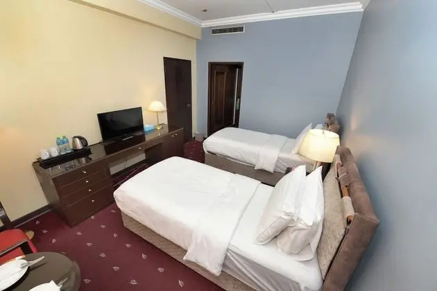 İki Ayrı Yataklı Oda, Şehir Manzaralı