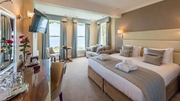 Deluxe Tek Büyük veya İki Ayrı Yataklı Oda, Deniz Manzaralı