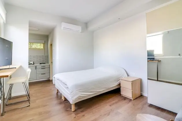 Stüdyo, Balkon