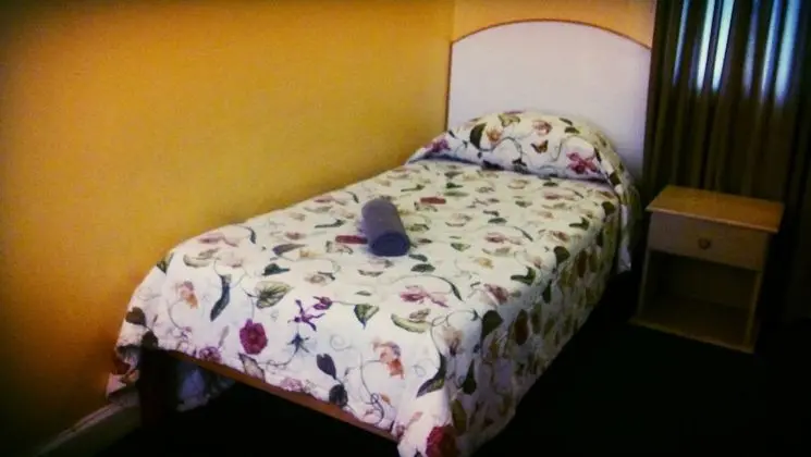 Economy İki Ayrı Yataklı Oda, 2 Tek Kişilik Yatak, Ortak Banyo, Bahçe Manzaralı