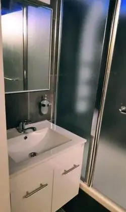 Tek Büyük veya İki Ayrı Yataklı Oda, 1 Yatak Odası