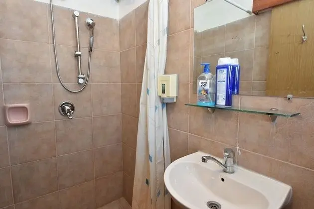 Basic Üç Kişilik Oda