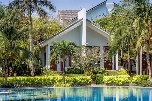 Deluxe Bungalov, 1 Yatak Odası, Havuz Manzaralı