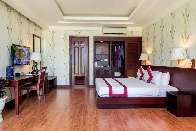Deluxe Bungalov, 1 Yatak Odası, Havuz Manzaralı