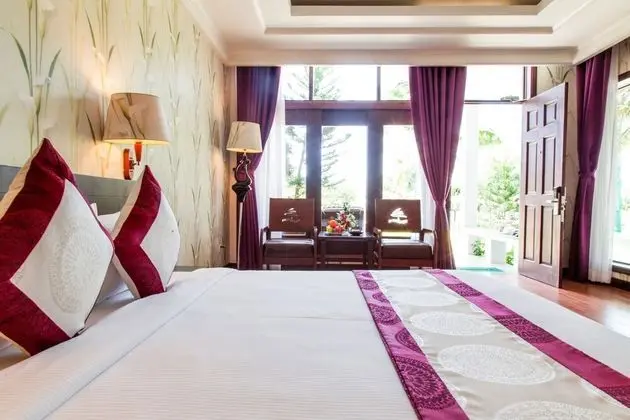 Deluxe Bungalov, 1 Yatak Odası, Havuz Manzaralı