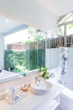 Deluxe Bungalov, 1 Yatak Odası, Havuz Manzaralı
