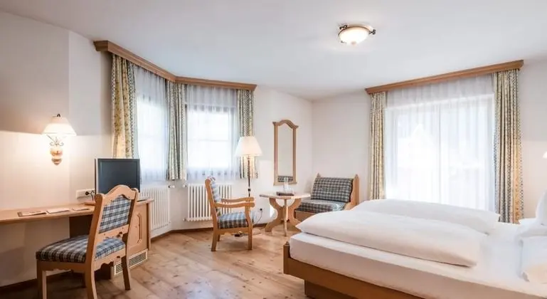 Tek Büyük Yataklı Oda (Edelweiss)