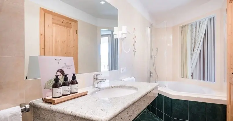 Tek Büyük Yataklı Oda (Edelweiss)