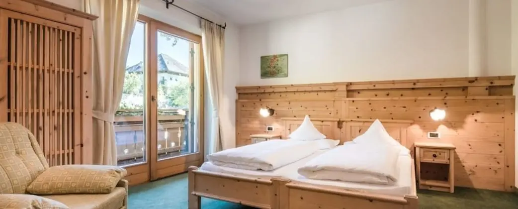 Tek Büyük Yataklı Oda (Rosalpina)