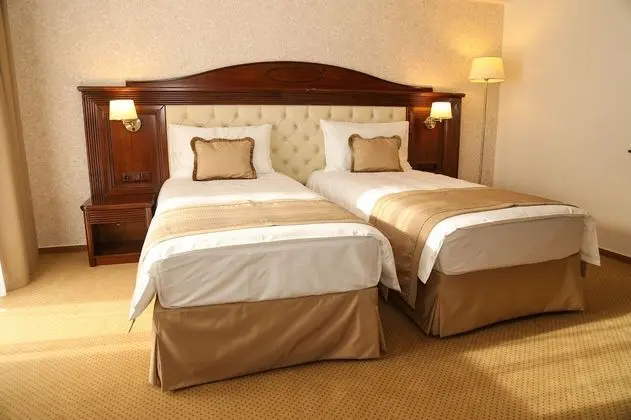 Standard Double Room 4****