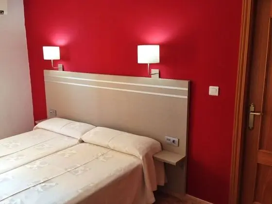 Standard Tek Büyük veya İki Ayrı Yataklı Oda, Balkon