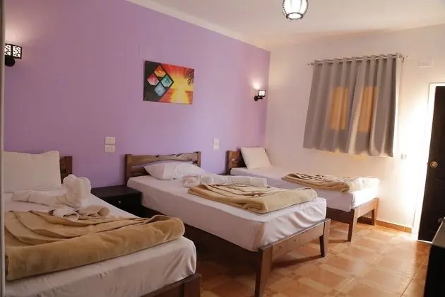 Üç Kişilik Oda