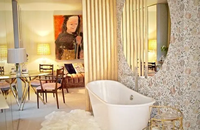 Luxury Süit, Manzaralı