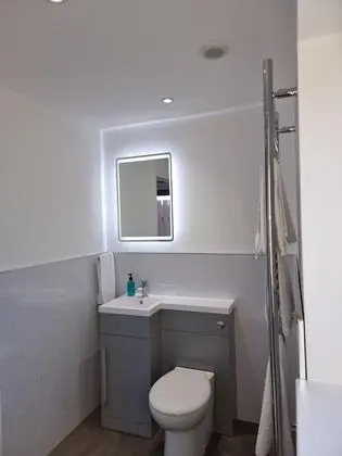 Üç Kişilik Oda, Banyolu/Duşlu