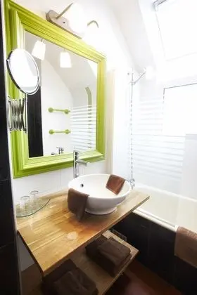 Superior Tek Büyük veya İki Ayrı Yataklı Oda