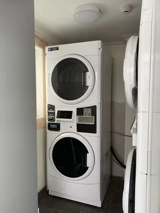 Tek Büyük Yataklı Oda, Ortak Banyo