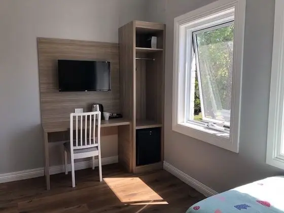 Üç Kişilik Oda, Ortak Banyo