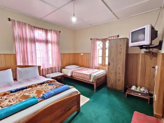 Deluxe Büyük Yataklı Tek Kişilik Oda