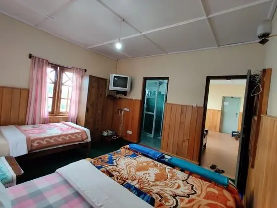 Deluxe Tek Büyük veya İki Ayrı Yataklı Oda