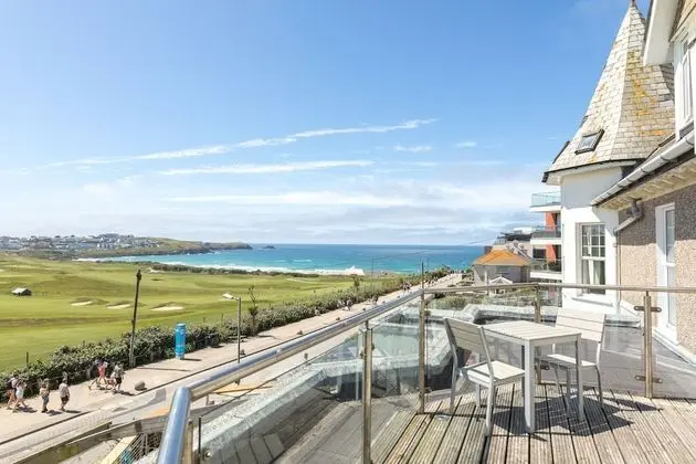 Tek Büyük Yataklı Oda, Balkon, Deniz Manzaralı