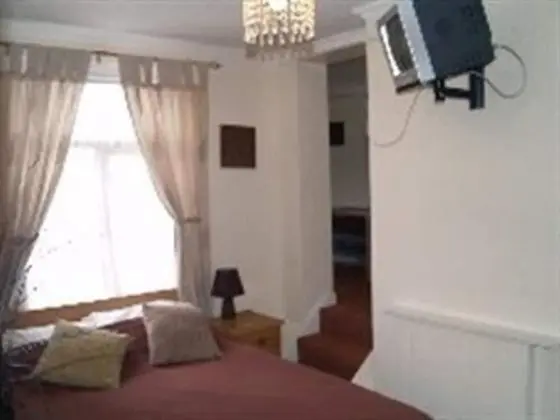 Süit, Banyolu/Duşlu (1 - 2 Adults & 1 Child )