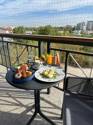 Standard Tek Büyük veya İki Ayrı Yataklı Oda, Sigara İçilmez