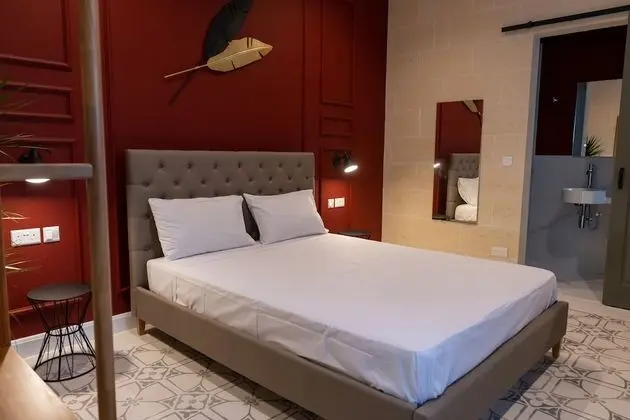 Comfort Tek Büyük Yataklı Oda