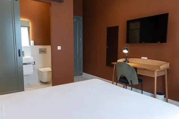Standard Tek Büyük Yataklı Oda