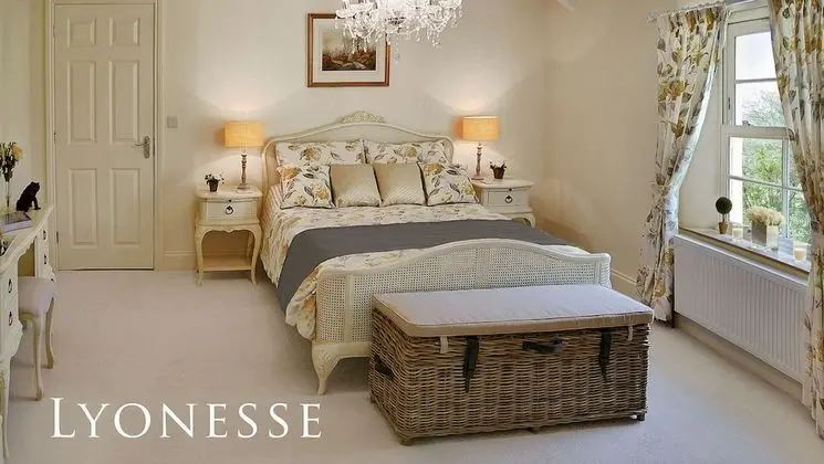 Luxury Tek Büyük Yataklı Oda (Lyonesse)