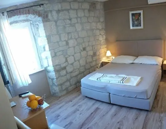 Tek Büyük Yataklı Oda, Şehir Manzaralı