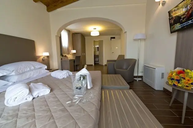 Classic Dört Kişilik Oda