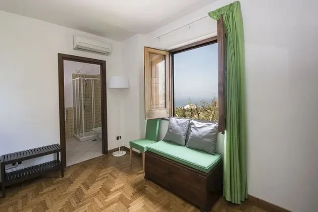 Deluxe Tek Büyük Yataklı Oda, Deniz Manzaralı
