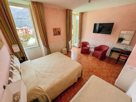 Deluxe Üç Kişilik Oda