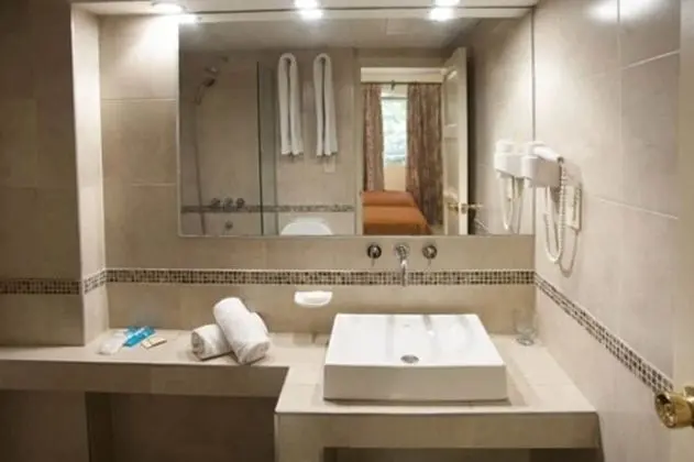 Üç Kişilik Oda, 3 Tek Kişilik Yatak