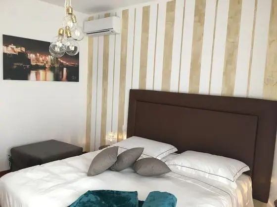 Comfort Tek Büyük Yataklı Oda