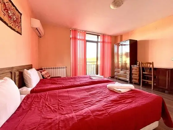 Standard Tek Büyük veya İki Ayrı Yataklı Oda, Balkon, Dağ Manzaralı