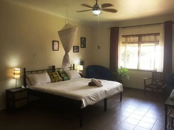 Tek Büyük veya İki Ayrı Yataklı Oda, Göl Manzaralı (Room 2)