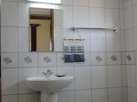 Tek Büyük Yataklı Oda, Göl Manzaralı (Room1)