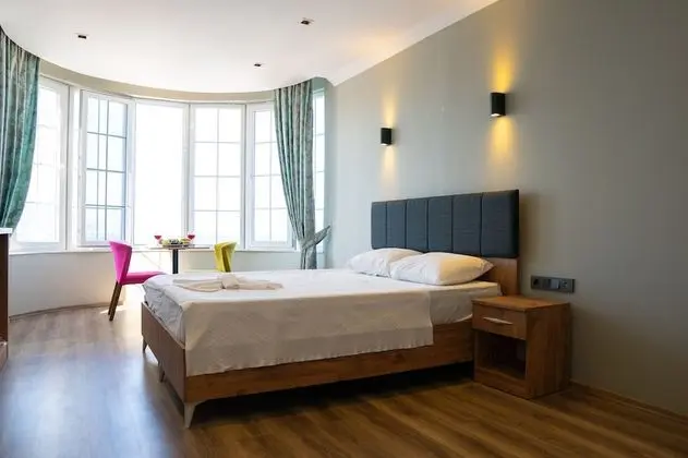 Deluxe Büyük Yataklı Tek Kişilik Oda, 1 Çift Kişilik Yatak, Deniz Manzaralı, Denize Bakan