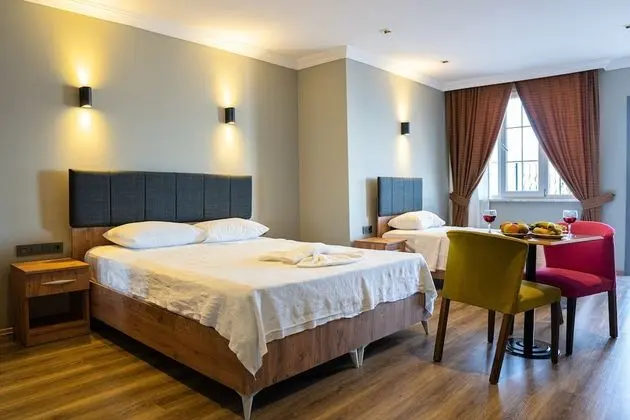 Standard Üç Kişilik Oda, Deniz Manzaralı