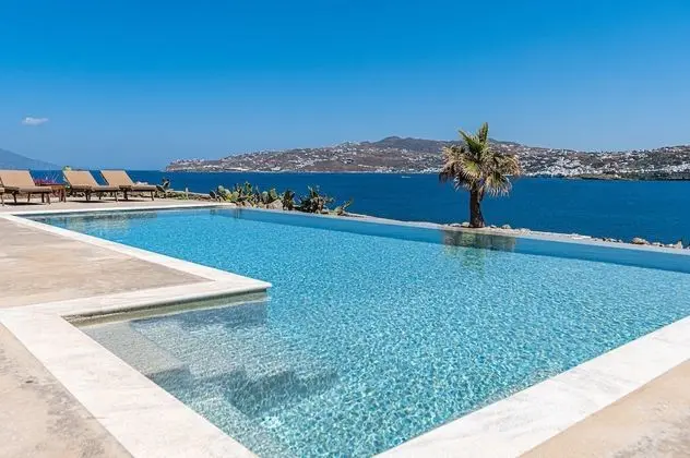 Luxury Villa, 4 Yatak Odası, Kişiye Özel Havuzlu, Denize Bakan (1)