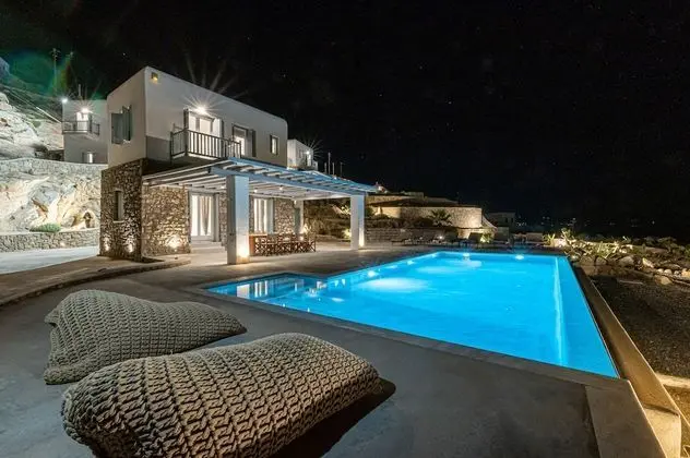 Luxury Villa, 4 Yatak Odası, Kişiye Özel Havuzlu, Denize Bakan (1)