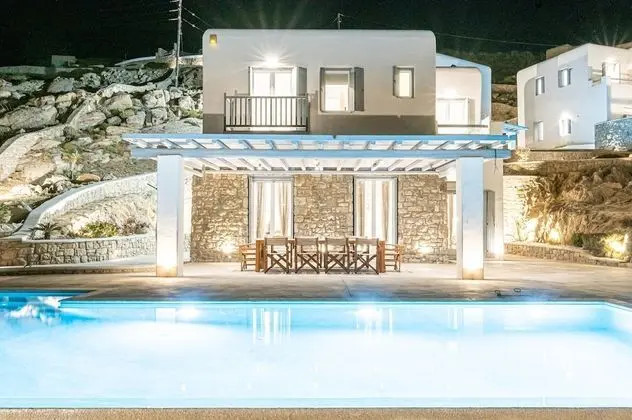 Luxury Villa, 4 Yatak Odası, Kişiye Özel Havuzlu, Denize Bakan (1)