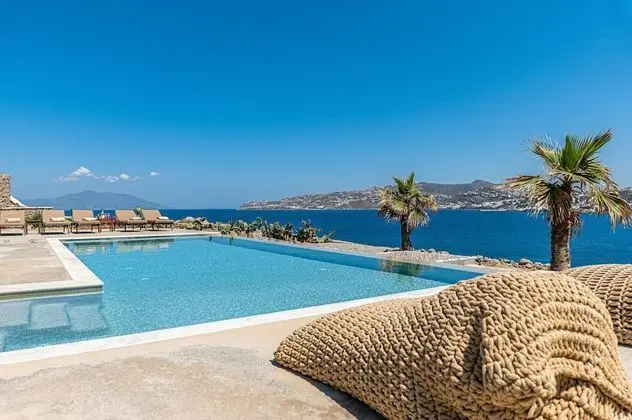 Luxury Villa, 4 Yatak Odası, Kişiye Özel Havuzlu, Denize Bakan (1)
