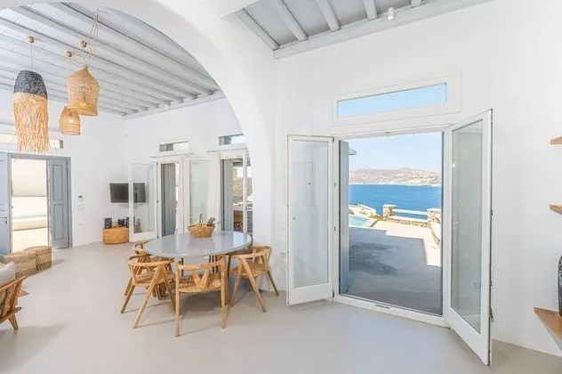Luxury Villa, 4 Yatak Odası, Kişiye Özel Havuzlu, Denize Bakan (2)